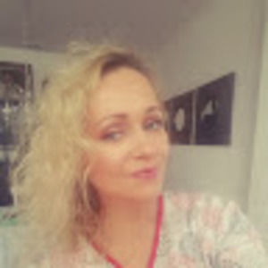 Meet your Posher, Magdalena